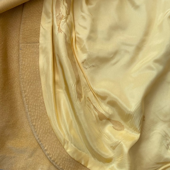 Vintage Danier yellow suede petal skirt - Picture 10 of 14